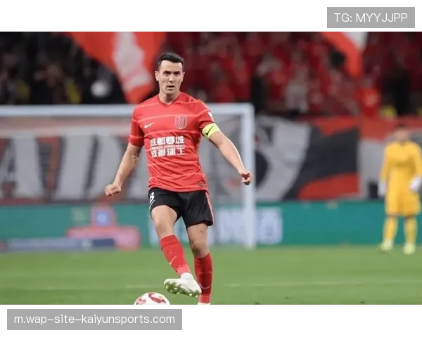 周定洋离队后腰失控 亚冠蓉城传控体系难以有效运转